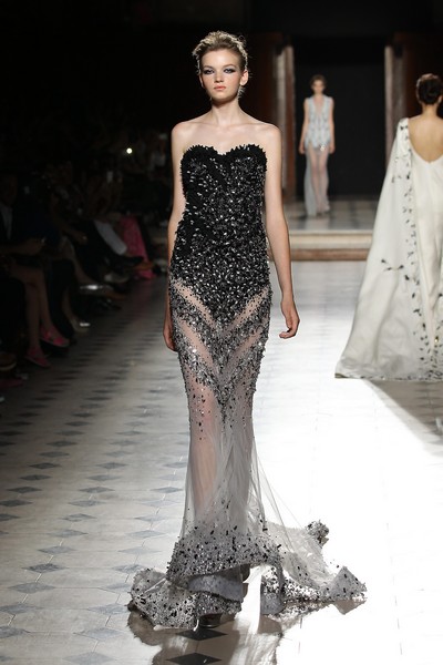 Tony Ward Fall Winter 2015-2016 Fashion Show